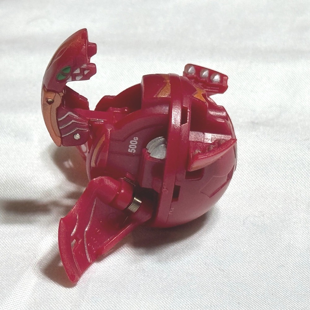 Bakugan Pyrus Neo Dragonoid 500G Battle Brawler Toy Red Plastic Figure
